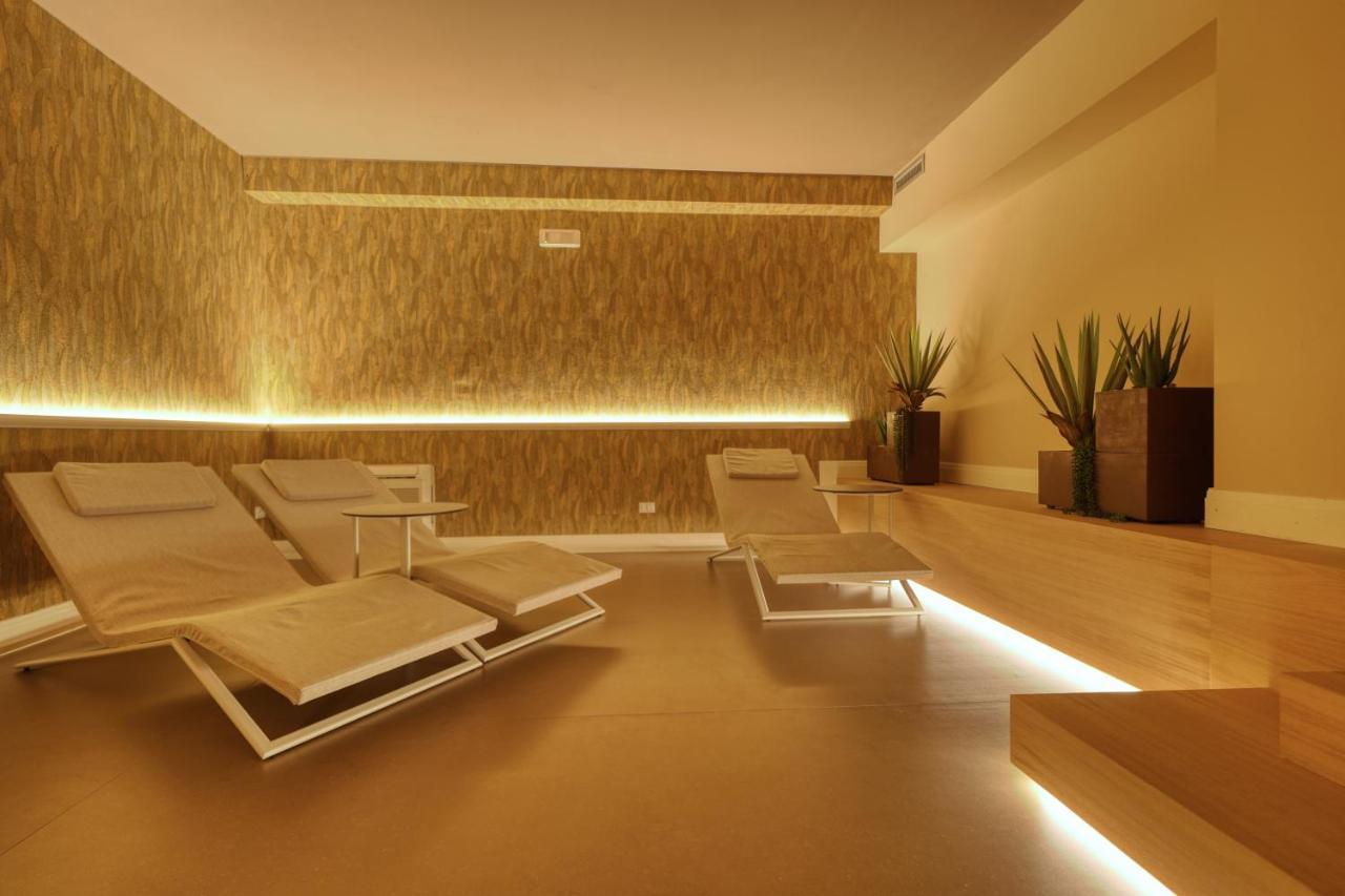 Hotel Palazzo Del Garda & Spa 데센자노델가르다 외부 사진