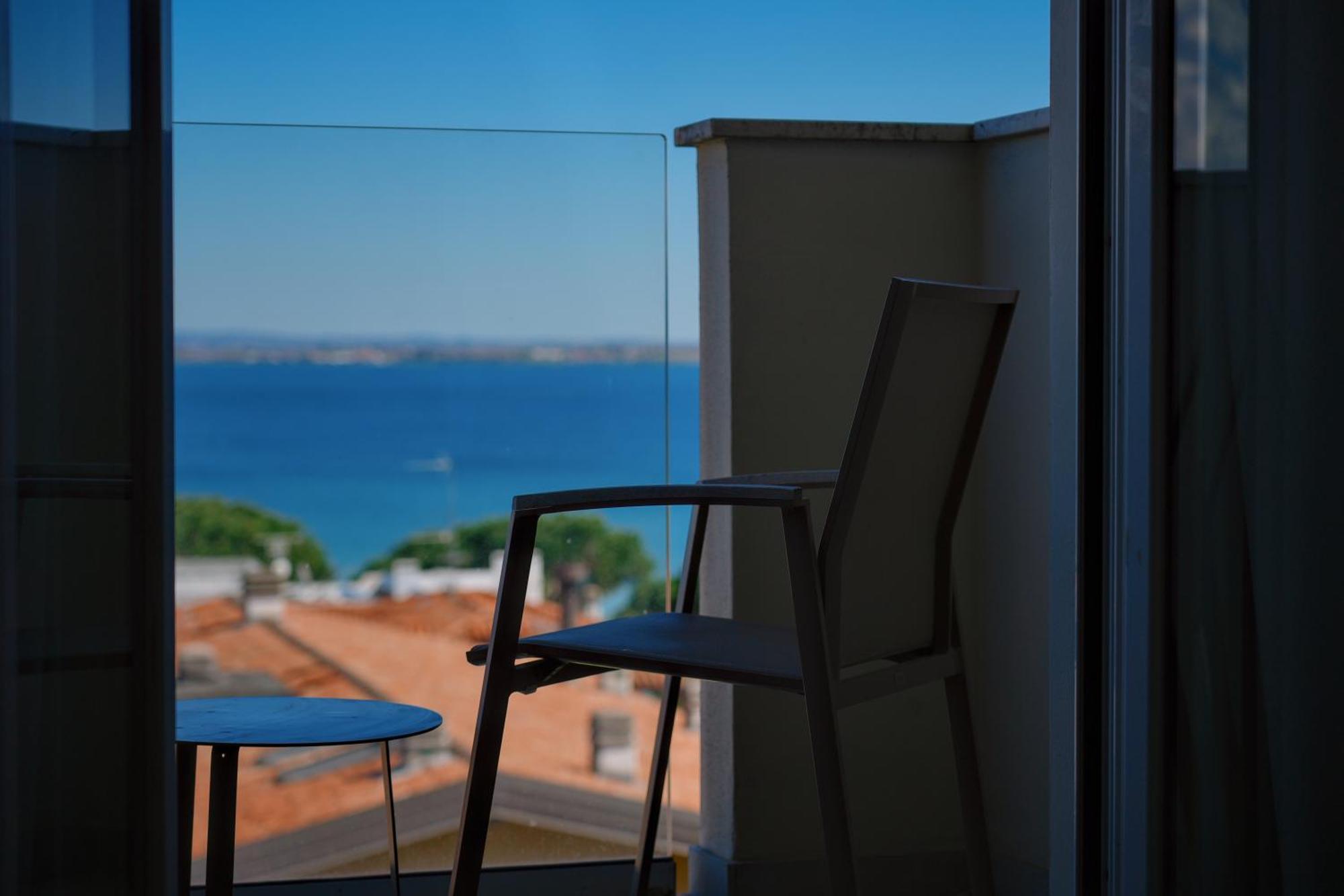 Hotel Palazzo Del Garda & Spa 데센자노델가르다 외부 사진