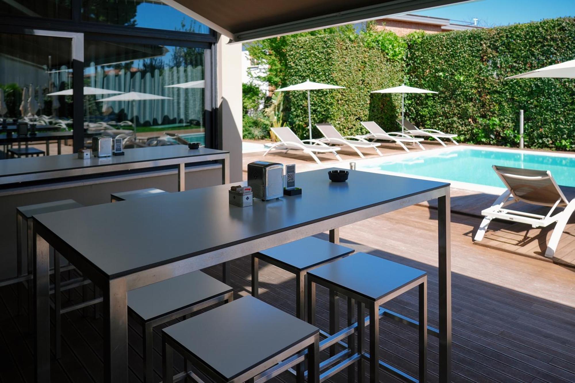Hotel Palazzo Del Garda & Spa 데센자노델가르다 외부 사진