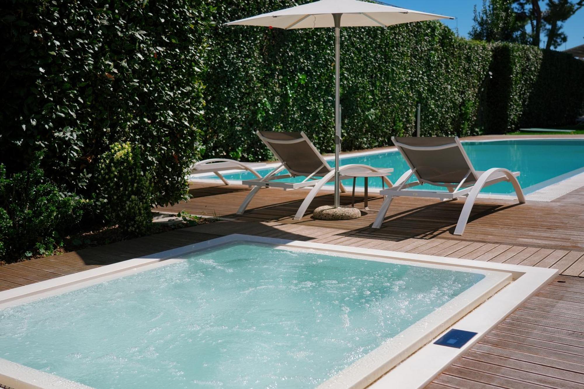Hotel Palazzo Del Garda & Spa 데센자노델가르다 외부 사진