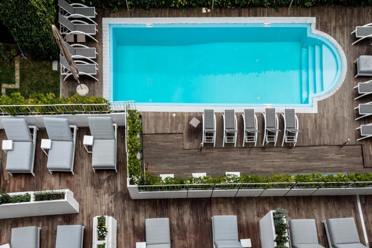 Hotel Palazzo Del Garda & Spa 데센자노델가르다 외부 사진