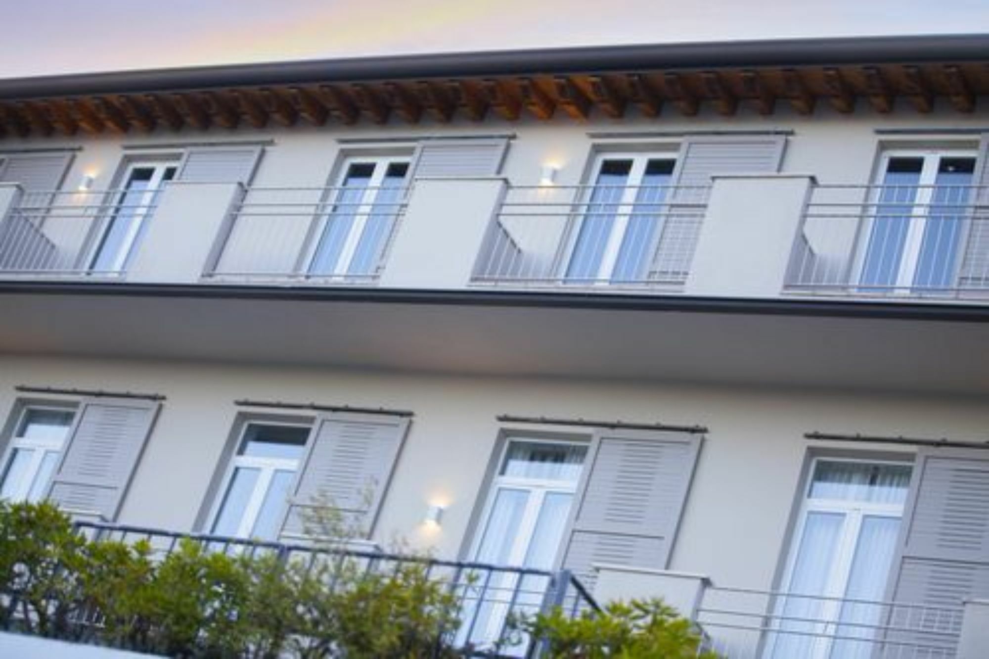 Hotel Palazzo Del Garda & Spa 데센자노델가르다 외부 사진