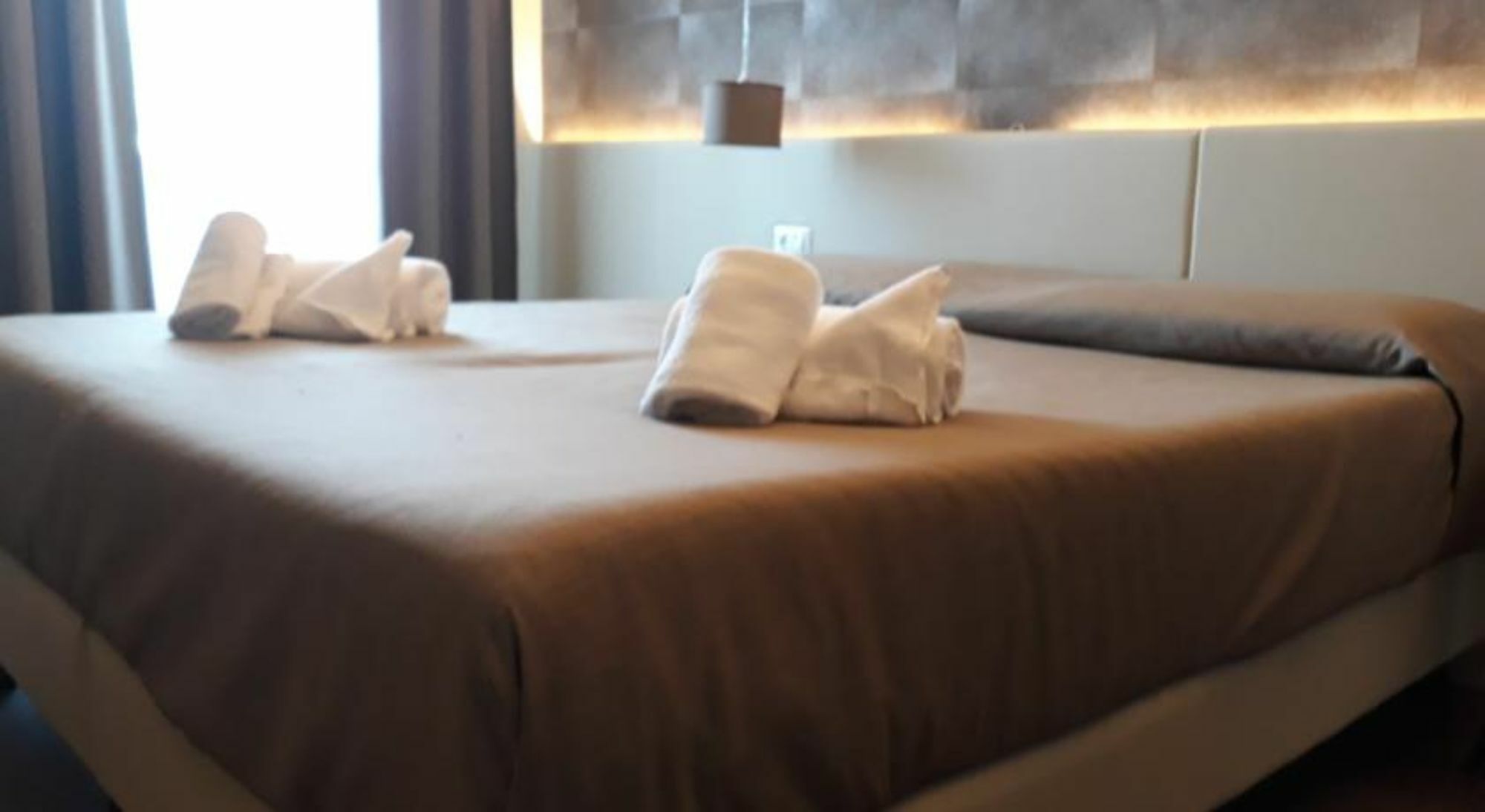 Hotel Palazzo Del Garda & Spa 데센자노델가르다 외부 사진